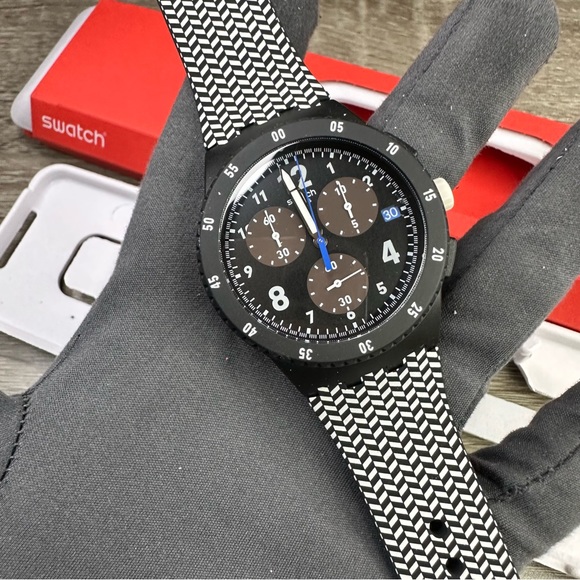NEW✅ Swatch Originals GIROTEMPO Chronograph 42mm Black...